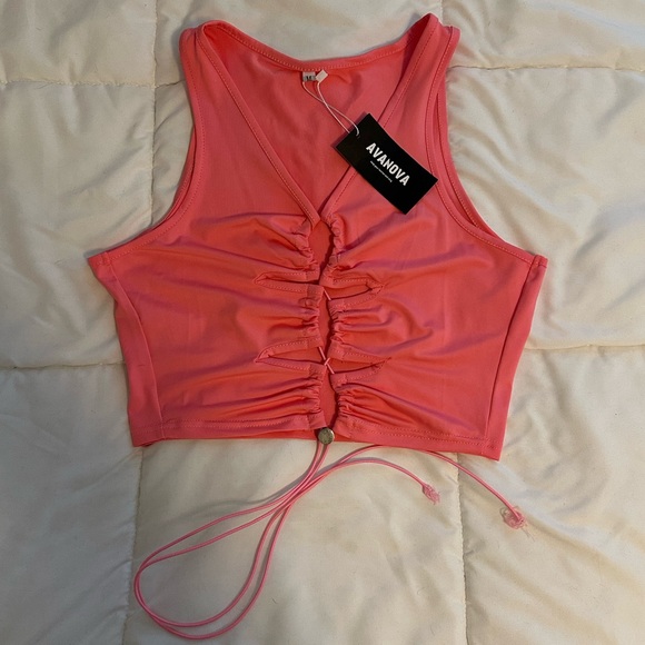 NWT neon pink stretchy keyhole cropped top - Picture 1 of 4